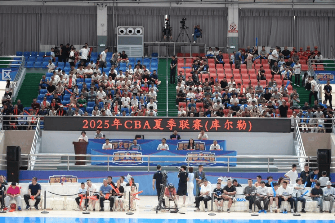 开云-包含皇家马德里篮球队发布备战花絮，最后时刻回应争议，CBA季后赛任务艰巨，球队文化被再次提及的词条