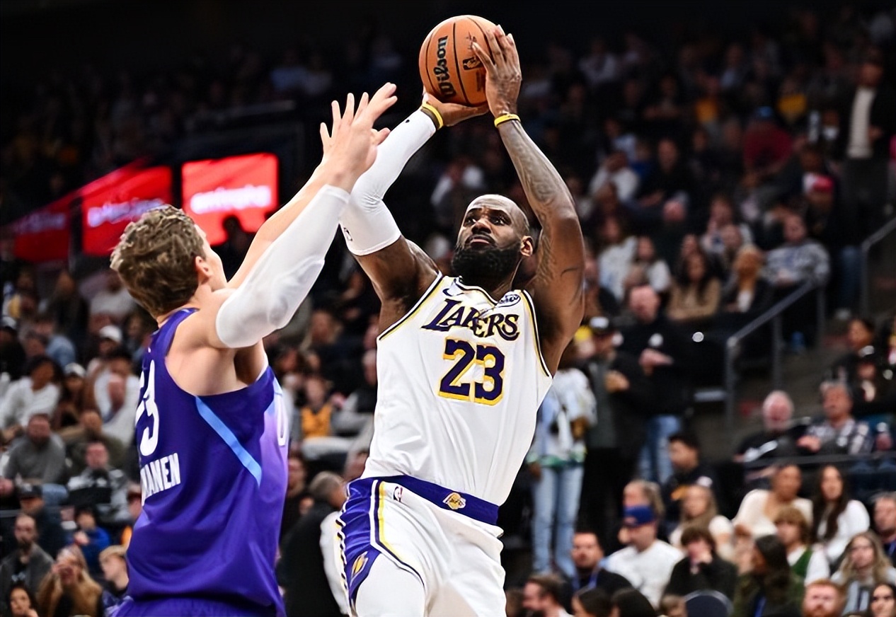 开云-詹姆斯爆冷击败巴黎圣日耳曼，绝杀引爆全场！的简单介绍